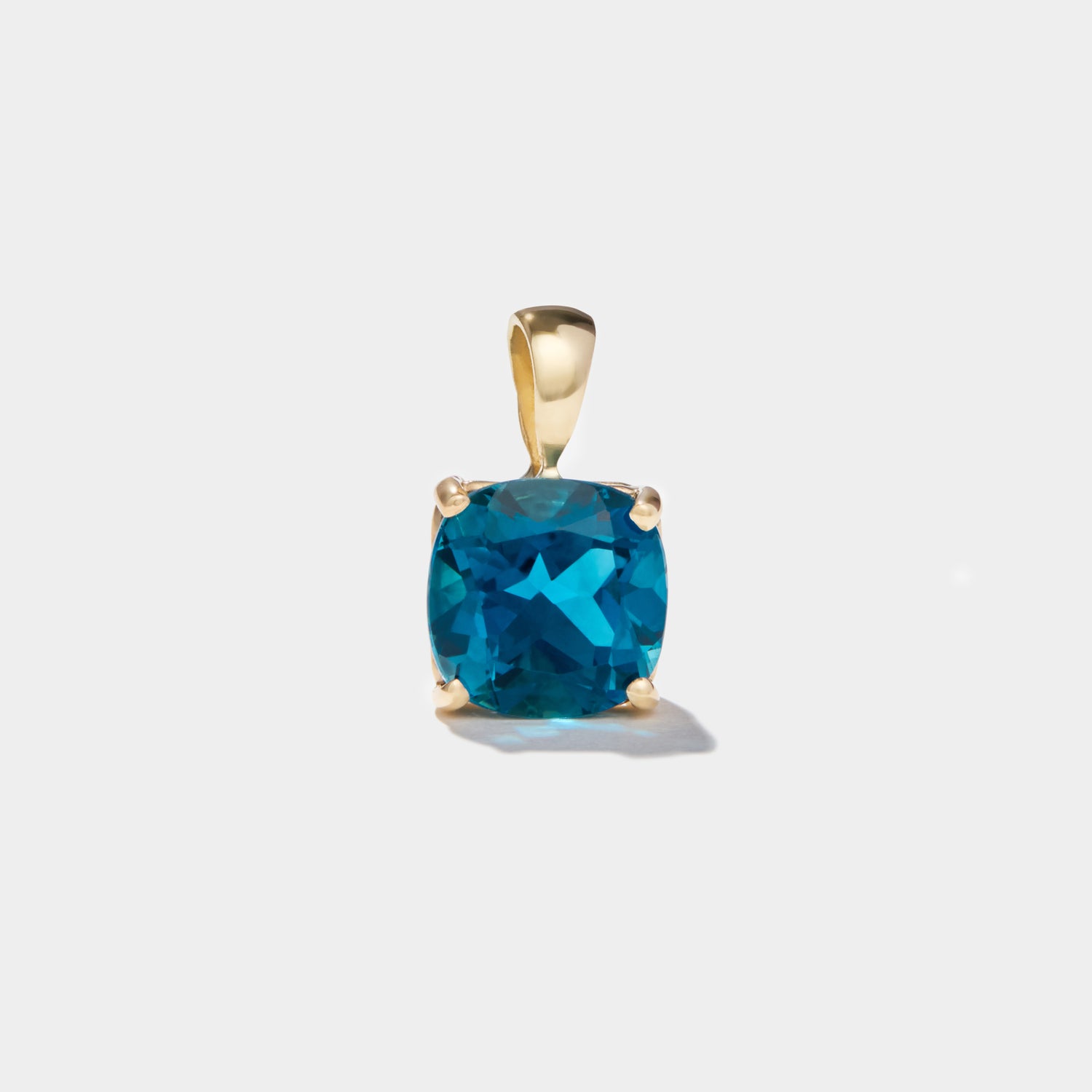 Horizon | Cape Cod | London Blue Topaz