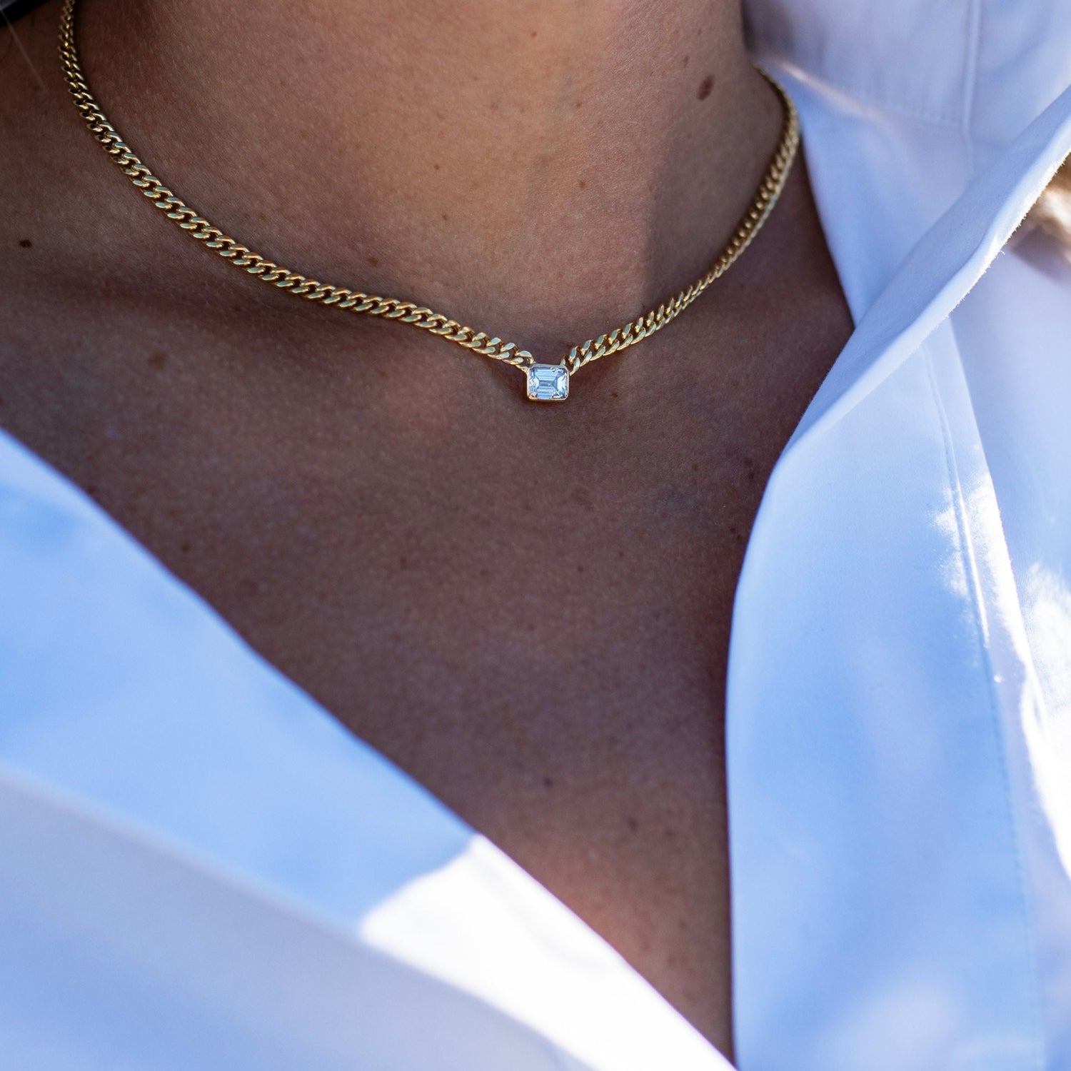 cuban with diamond center