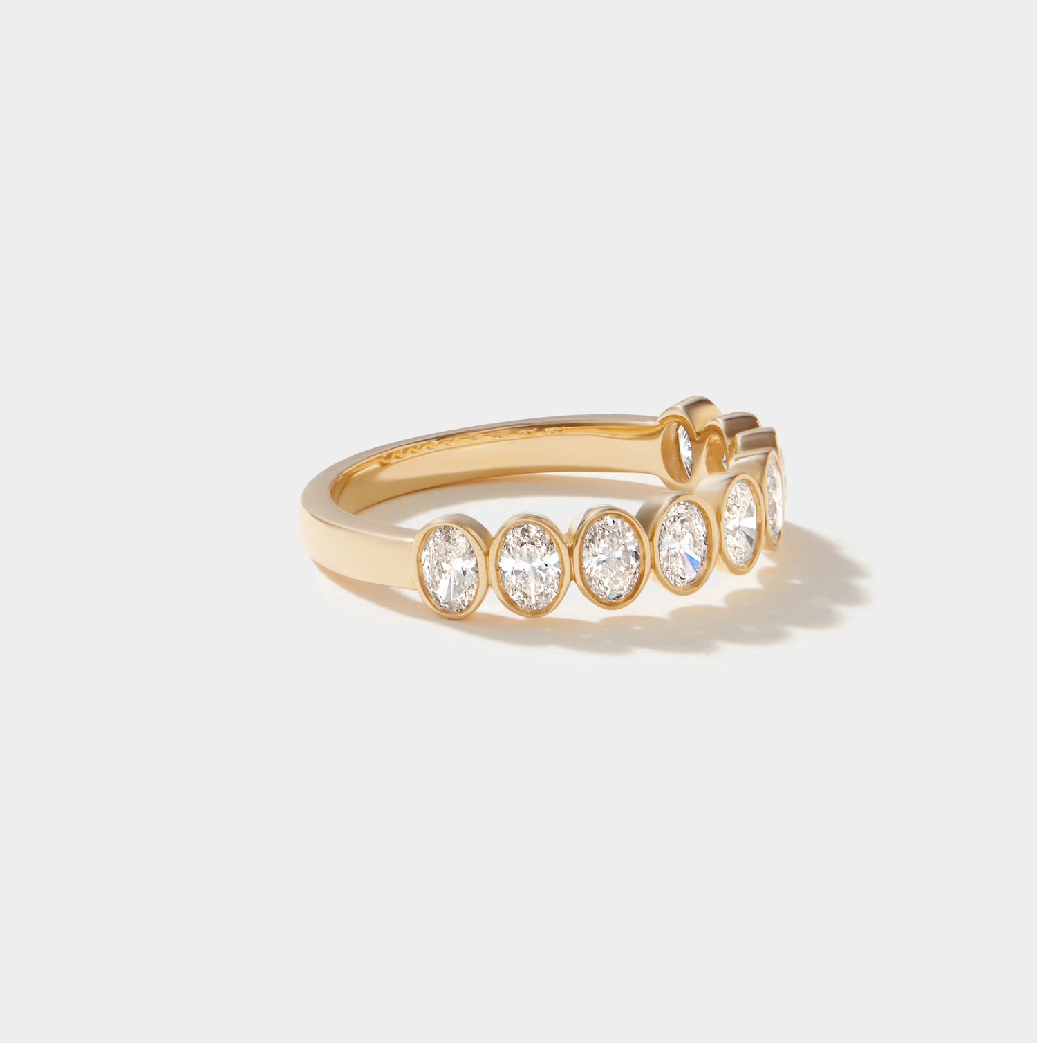 Highland | Oval Cut Diamond Eternity Ring
