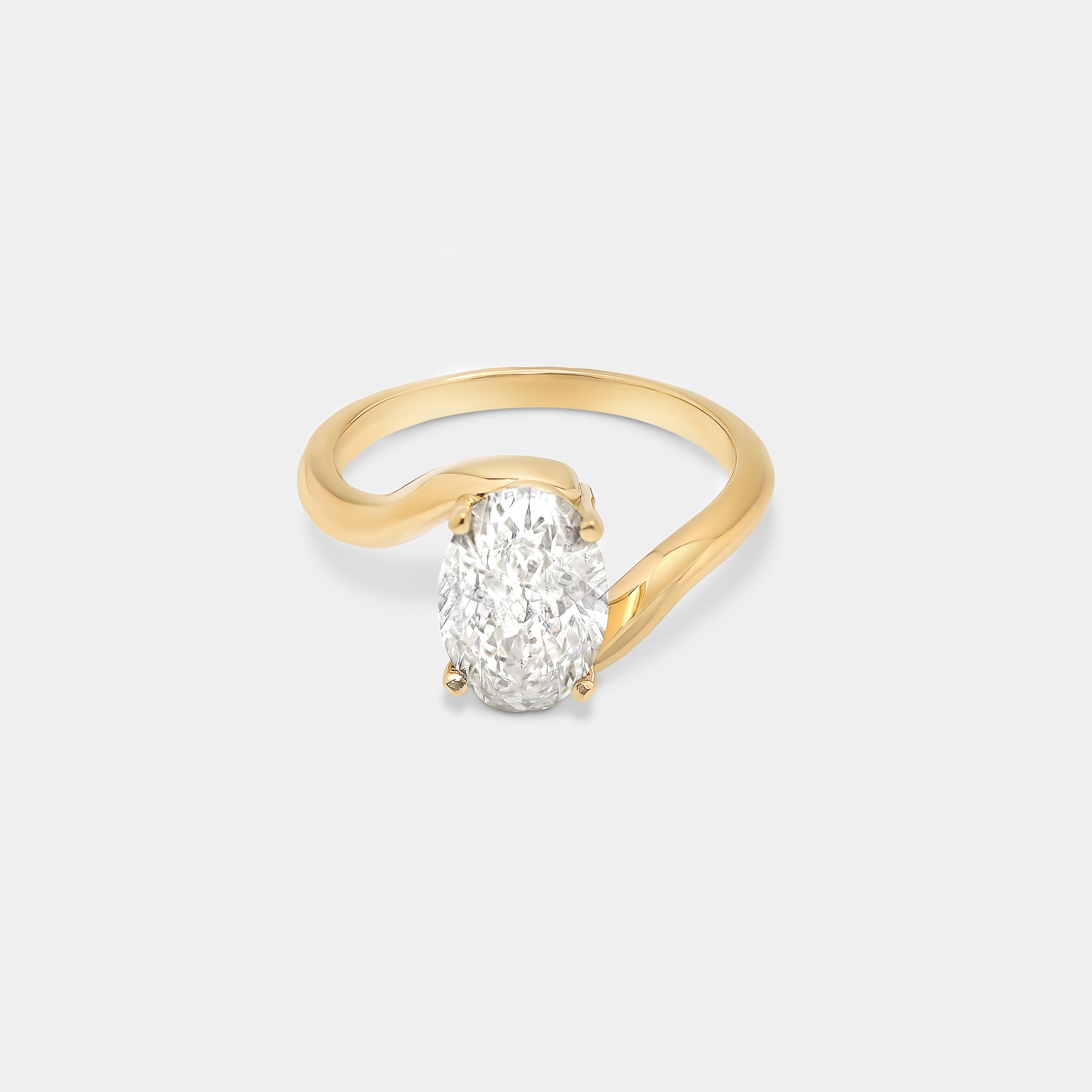 Oval Lab-Grown Diamond Wave Band