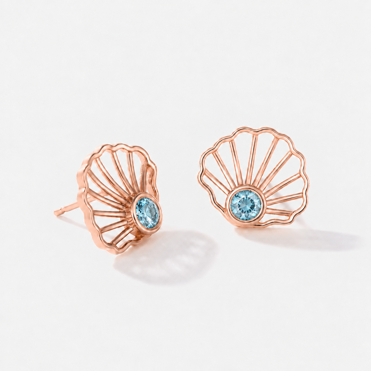 Bayside Scallop Aquamarine Stud Earrings | 14K Gold