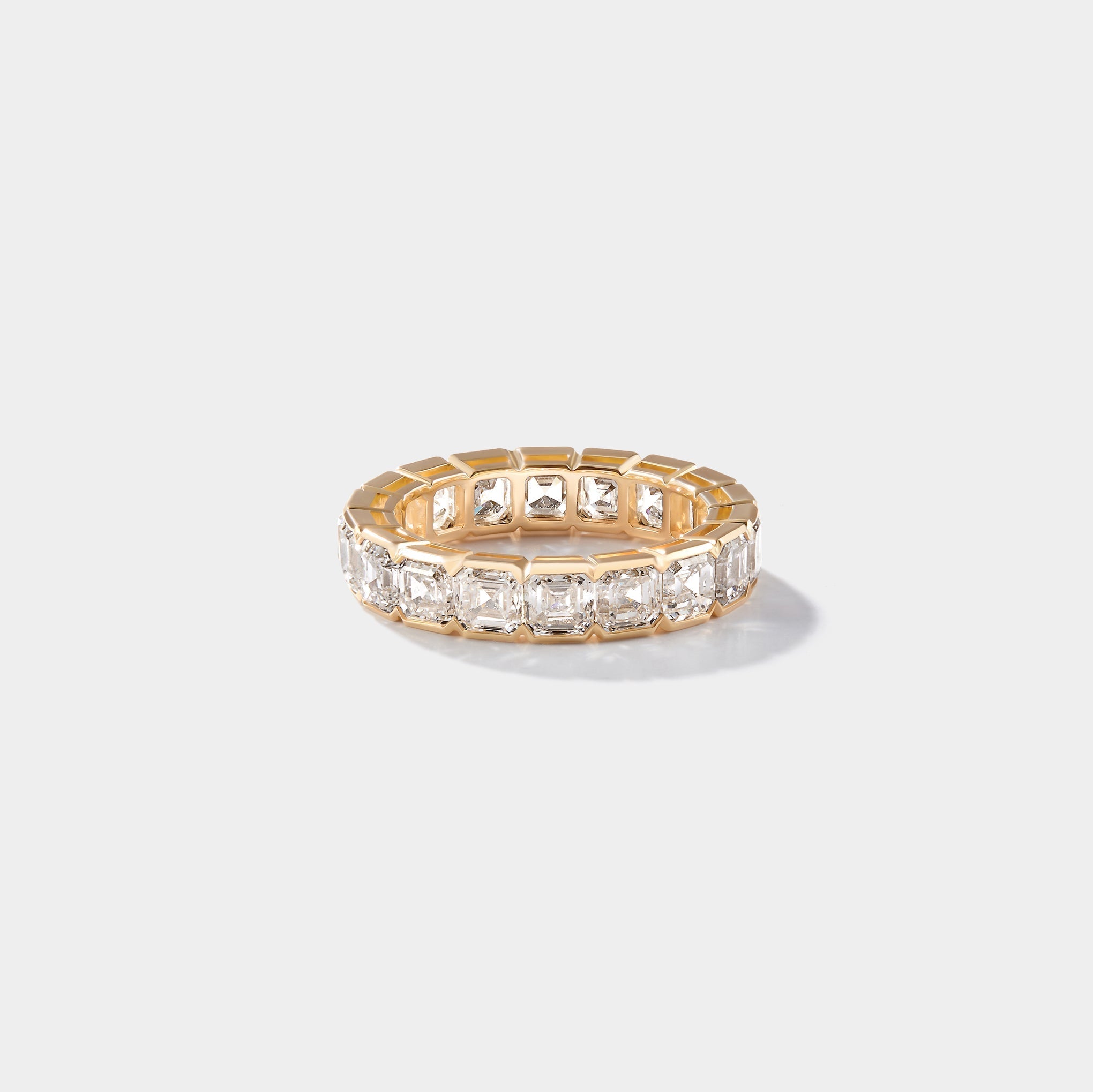 Why Bezel Engagement Rings Are Perfect for Active Lifestyles