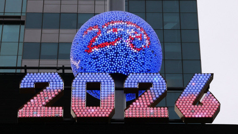 New Year’s Eve 2025: America Begins Its 250th Anniversary in Red, White & Blue