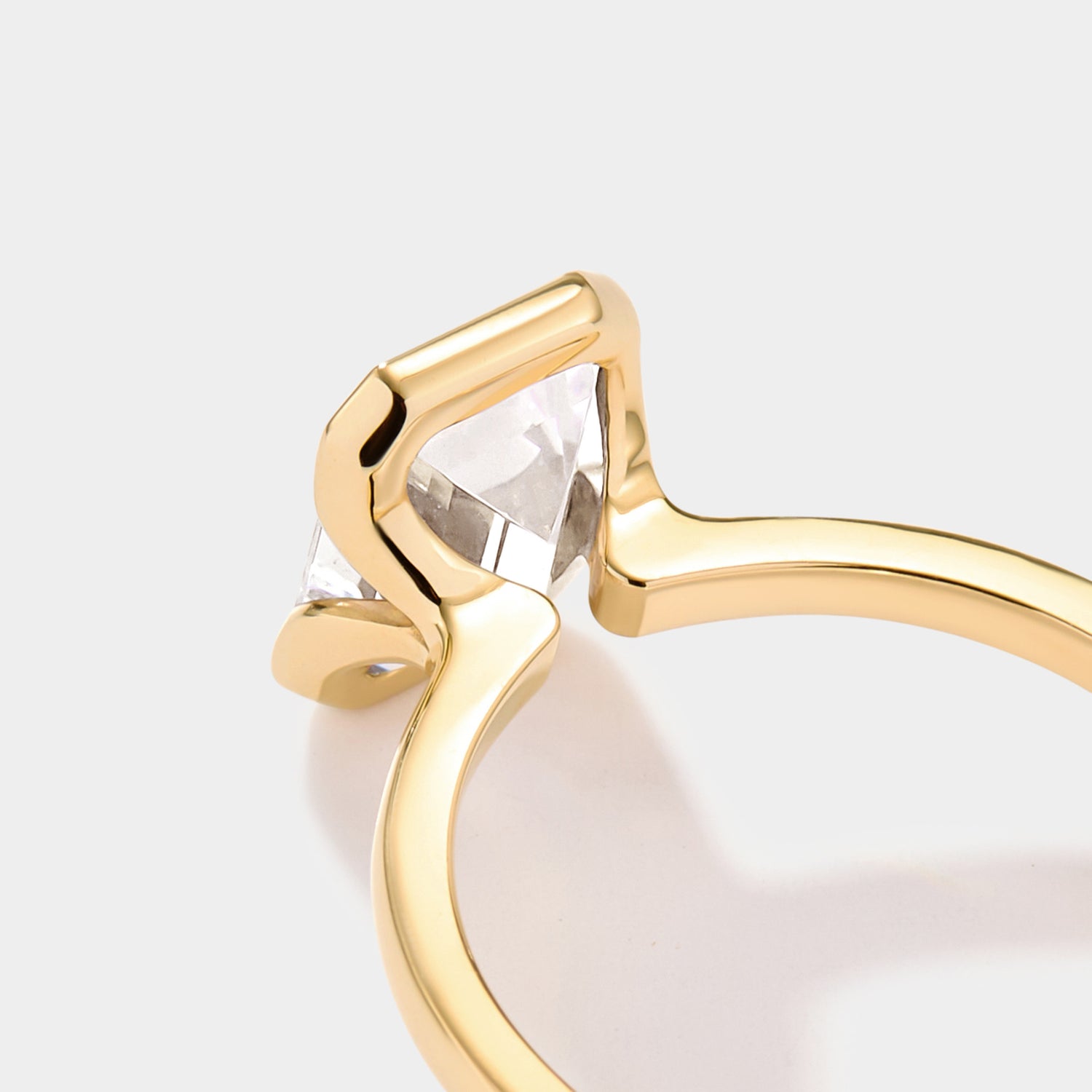 yellow gold lab grown diamond engagement ring