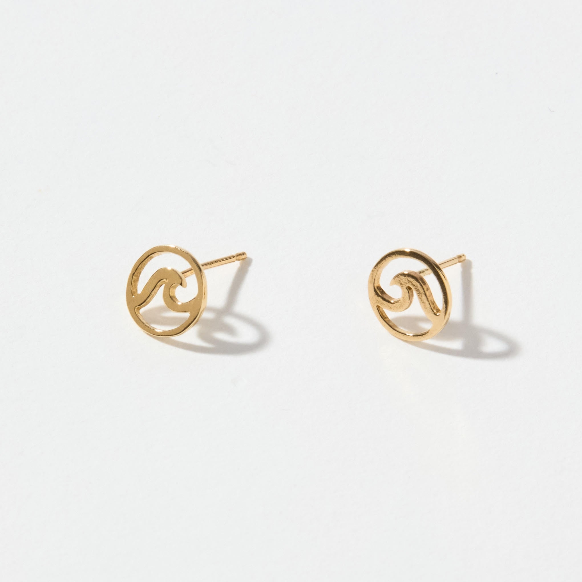 Nauset Beach | 14k Wave Gold Earrings