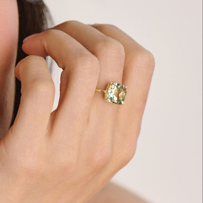 ring-yellow-gold.jpg
Large cushion-cut green amethyst gemstone ring set in polished 14K yellow gold.