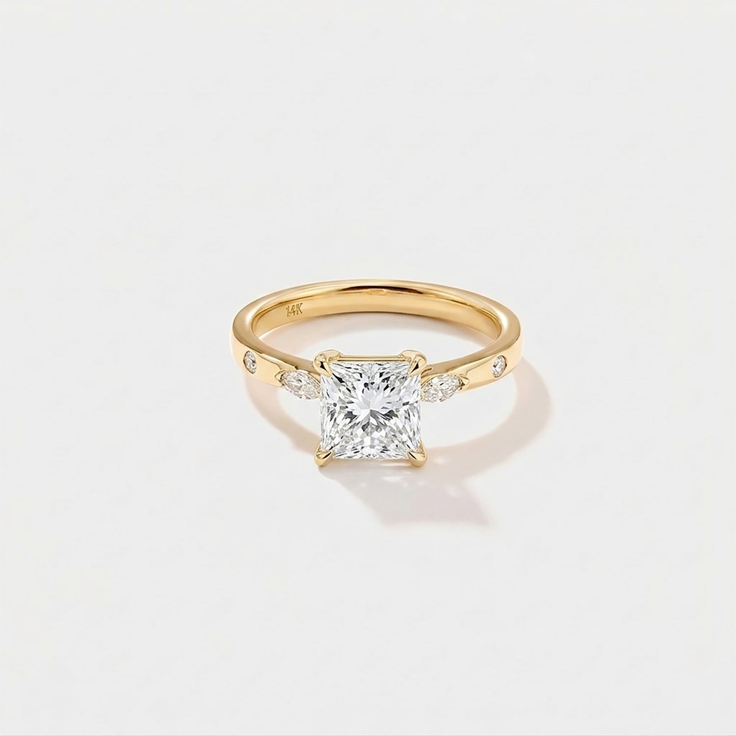 princess cut lab grown diamond engagement ring