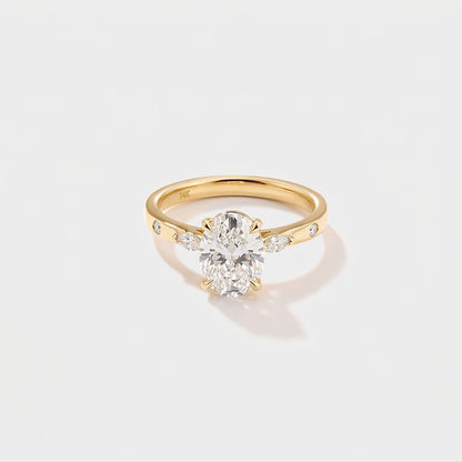 round brilliant lab grown diamond engagement ring