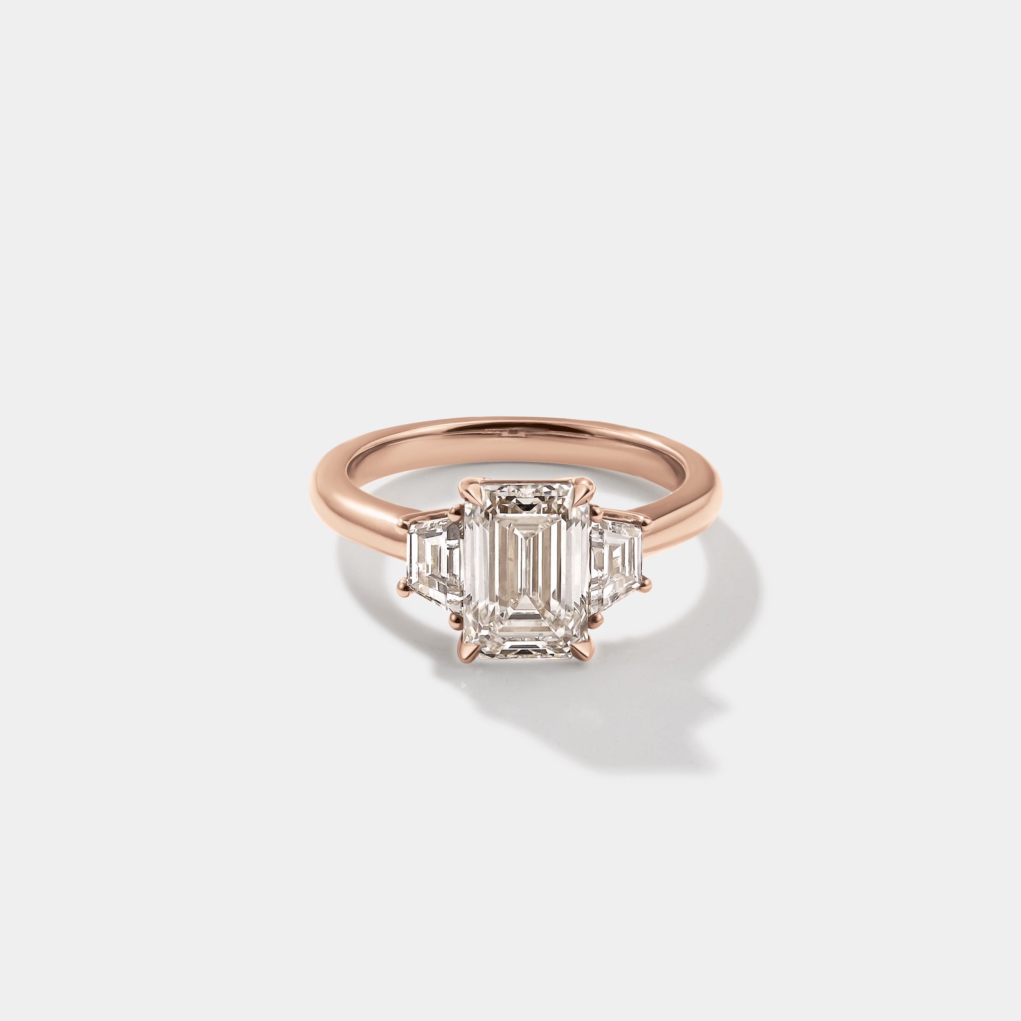 rose gold lab grown diamond engagement ring
